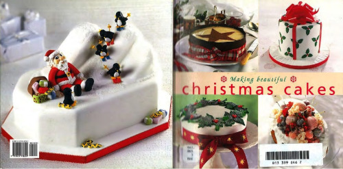 Making beautiful Christmas cakes